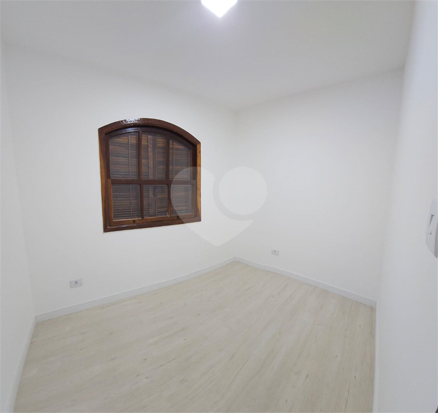 Sobrado à venda com 3 quartos, sendo 2 suítes, em Ferreira, São Paulo, SP