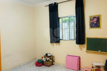 Casa à venda com 4 quartos, sendo 1 suíte,  em Jardim Marica, Mogi das Cruzes, SP