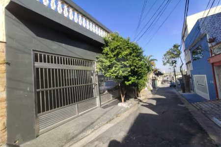 Sobrado à venda com 4 quartos em Parque Vitória, São Paulo, SP