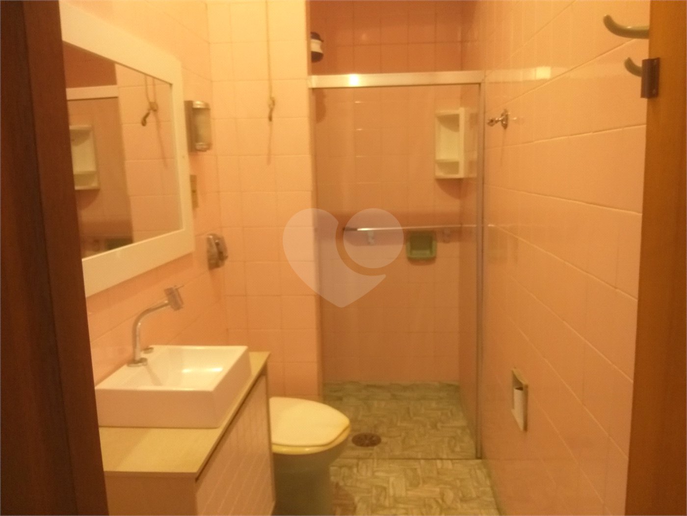 Casa à venda com 2 quartos, sendo 1 suíte, em Vila Gustavo, São Paulo, SP