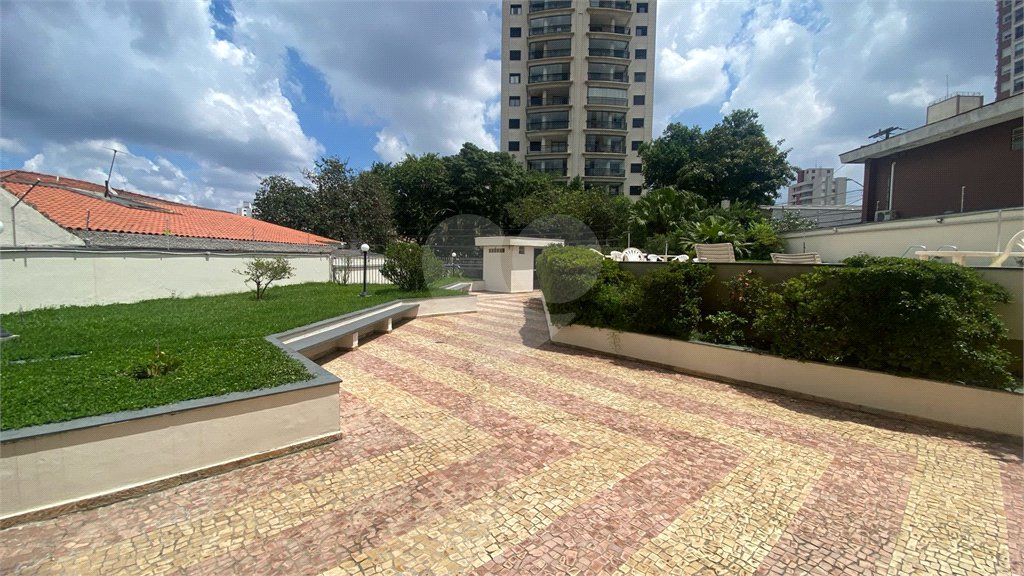 Apartamento à venda com 3 quartos, sendo 1 suíte, em Campo Belo, São Paulo, SP