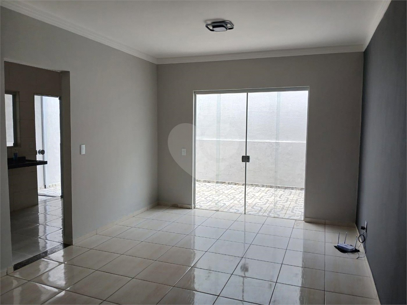 Casa de Vila à venda com 3 quartos, sendo 1 suíte, em Jardim Wanel Ville V, Sorocaba, SP