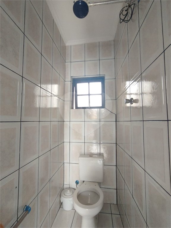 Sobrado à venda com 3 quartos, sendo 1 suíte, em Biritiba, Poá, SP