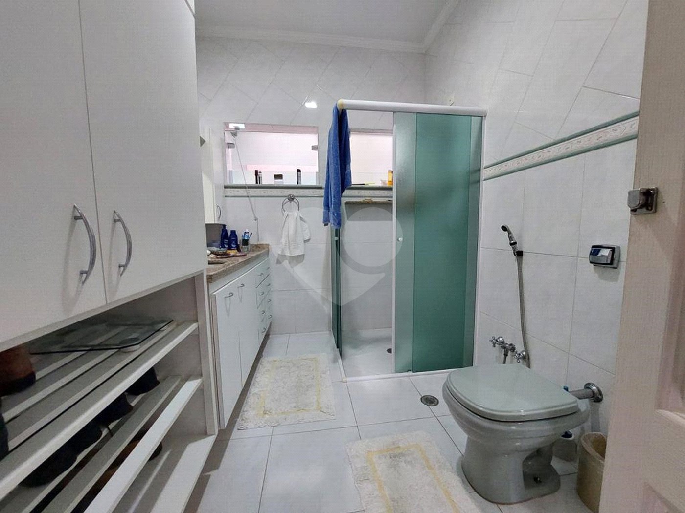 Sobrado à venda ou para alugar com 5 suítes em Bela Aliança, São Paulo, SP
