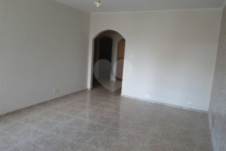 Casa à venda com 3 quartos, sendo 1 suíte,  em Vila Maria Alta, São Paulo, SP