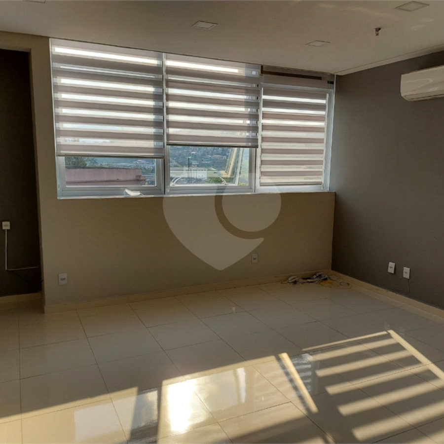 Sala à venda em Vila Mogilar, Mogi das Cruzes, SP