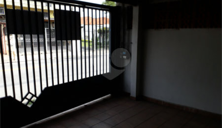 Sobrado à venda com 3 quartos, sendo 1 suíte, em Tremembé, São Paulo, SP