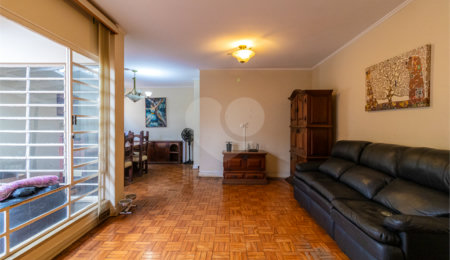 Casa Térrea à venda com 3 quartos, sendo 1 suíte, em Santo Amaro, São Paulo, SP