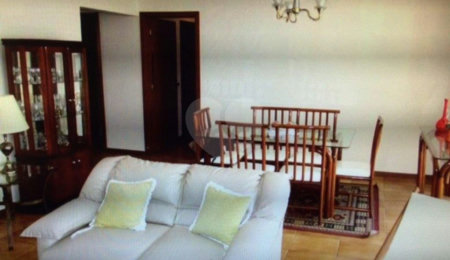 Apartamento à venda com 4 quartos, sendo 1 suíte,  em Pitangueiras, Guarujá, SP