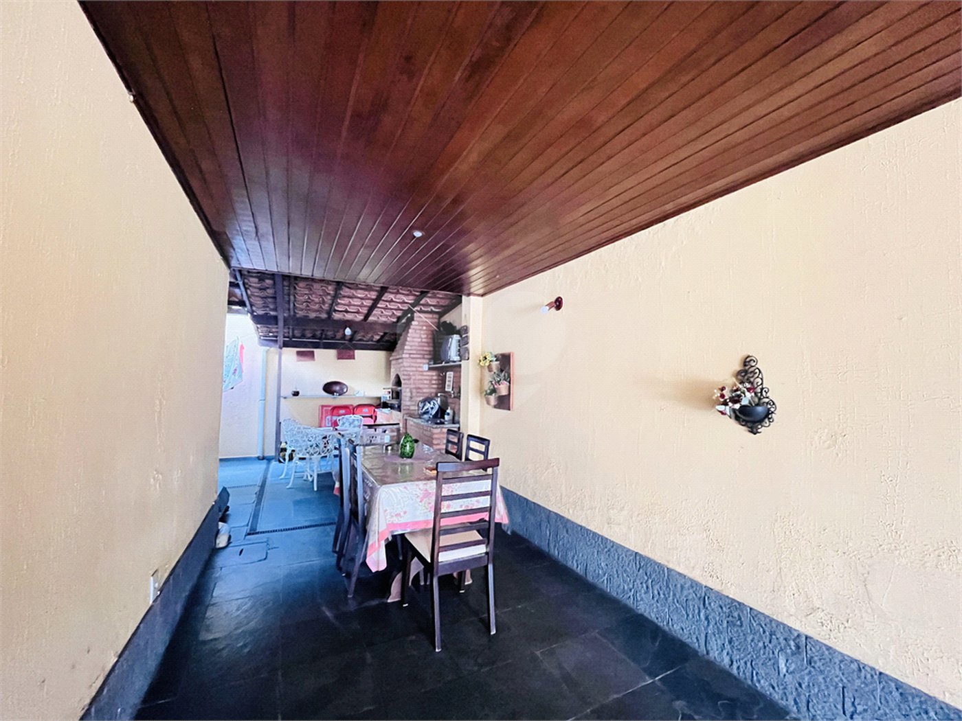 Casa à venda com 4 quartos, sendo 1 suíte, em Campo Grande, Rio de Janeiro, RJ