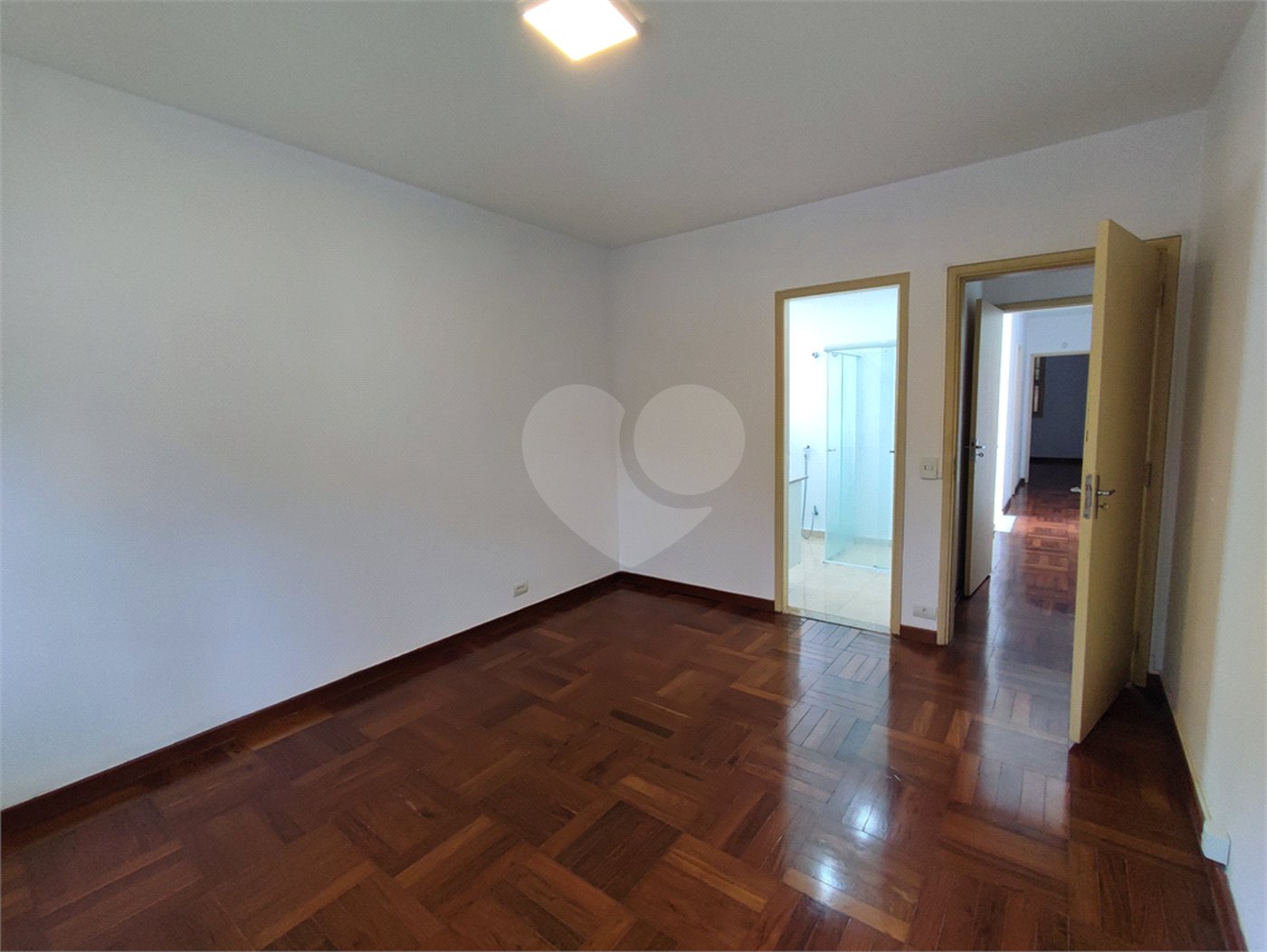 Casa para alugar com 4 quartos, sendo 2 suítes, no condomínio Comendador Elias Zarzur, São Paulo - SP