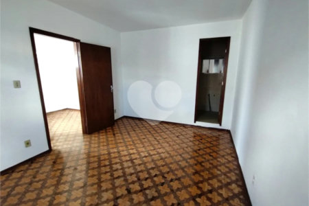 Casa à venda ou para alugar com 4 quartos, sendo 3 suítes,  no Centro, Itapetininga, SP