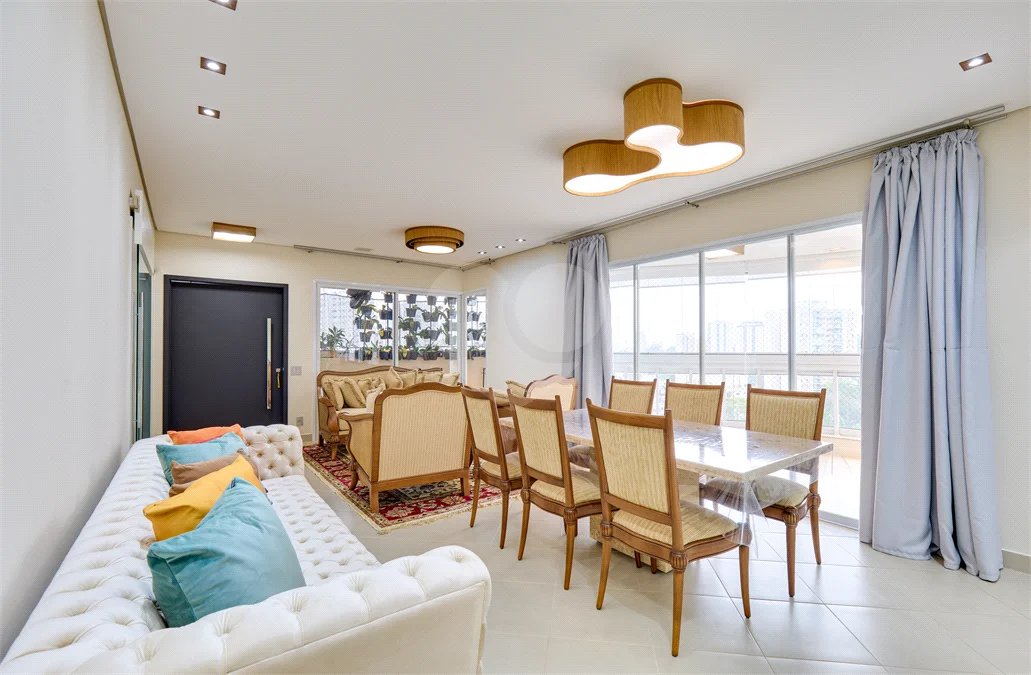 Apartamento à venda com 3 suítes em Jardim Marajoara, São Paulo, SP