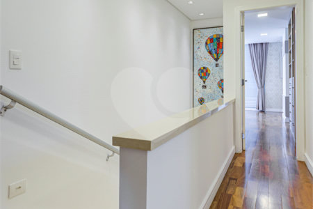 Casa à venda com 4 quartos, sendo 2 suítes, no condomínio Residencial Terras Altas, São Paulo - SP