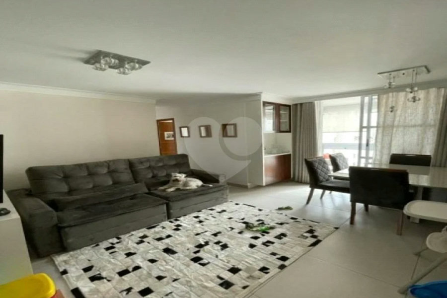 Apartamento à venda com 3 quartos, sendo 1 suíte, em Jardim Prudência, São Paulo, SP
