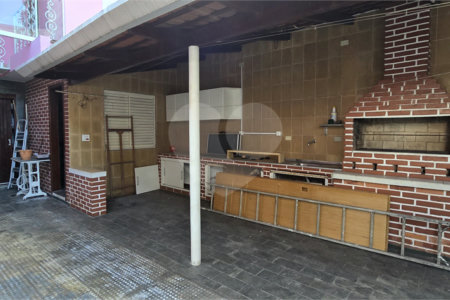Casa à venda com 3 quartos, sendo 1 suíte, em Lar São Paulo, São Paulo, SP
