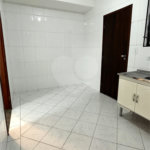 Casa para alugar com 2 quartos, sendo 1 suíte, no condomínio Terra Nostra III, São Paulo - SP