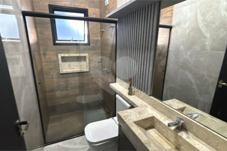 Casa à venda com 3 quartos, sendo 1 suíte, no condomínio Vila Paraty, Indaiatuba - SP