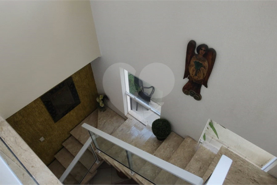 Casa à venda com 5 quartos, sendo 3 suítes,  em Capoavinha, Mairiporã, SP