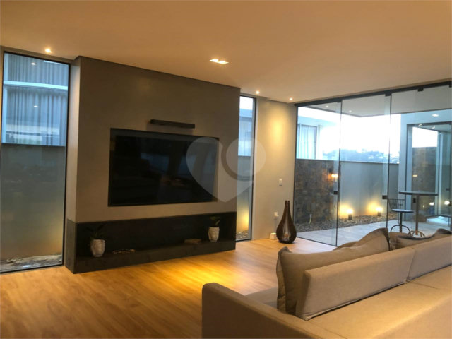 Casa à venda com 3 suítes em Jandira, Jandira, SP