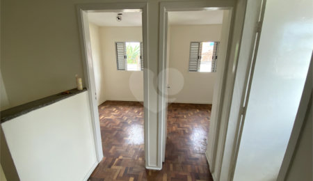 Sobrado à venda com 3 quartos, sendo 1 suíte,  em Interlagos, São Paulo, SP