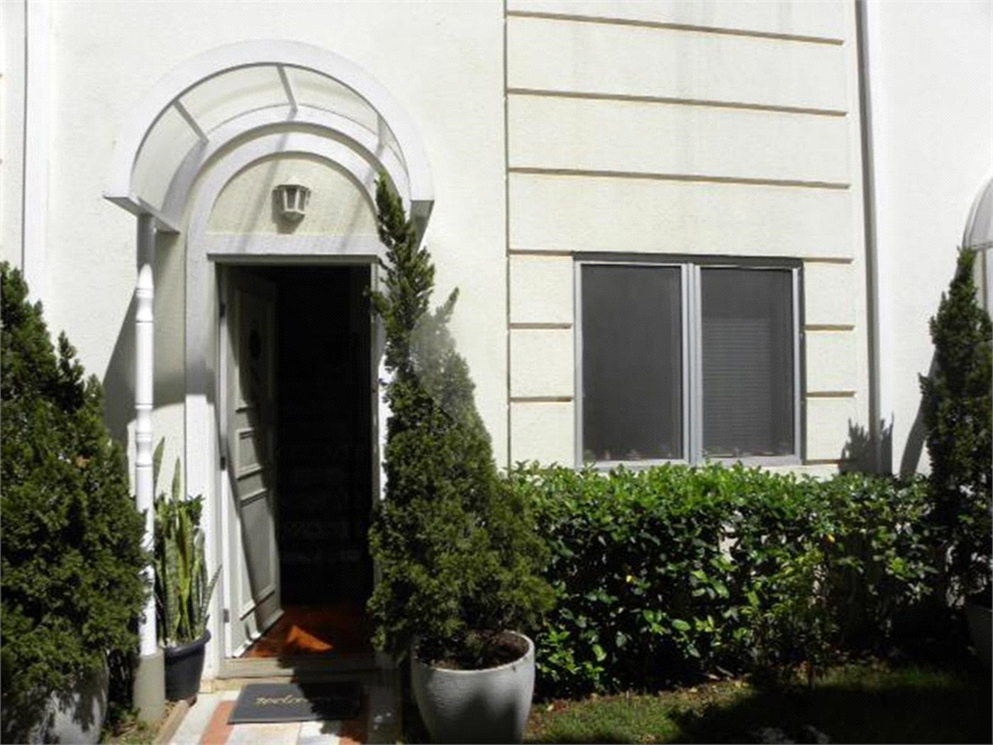 Casa à venda com 3 quartos, sendo 1 suíte, no condomínio Villas de São Francisco, São Paulo - SP