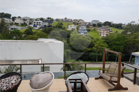 Casa à venda com 4 quartos, sendo 2 suítes, no condomínio Residencial Villaggio Paradiso, Itatiba - SP