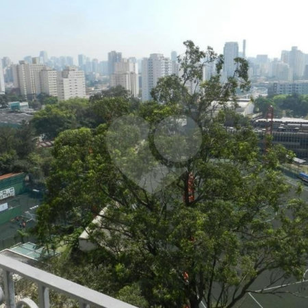 Apartamento à venda com 3 quartos, sendo 1 suíte, em Alto da Boa Vista, São Paulo, SP