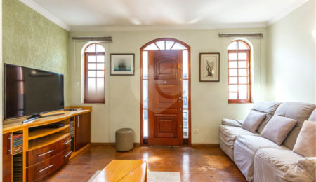 Sobrado à venda com 3 quartos, sendo 1 suíte,  em Chácara Santo Antônio, São Paulo, SP