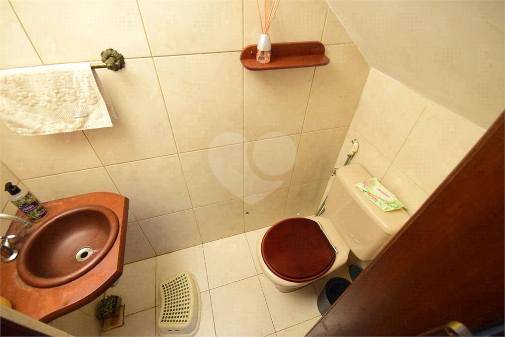 Casa à venda com 5 quartos, sendo 1 suíte, no condomínio Vivendas, Rio de Janeiro - RJ