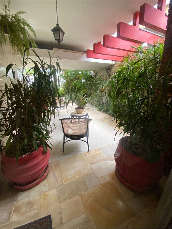 Casa à venda com 4 quartos, sendo 1 suíte,  em Vila Oliveira, Mogi das Cruzes, SP