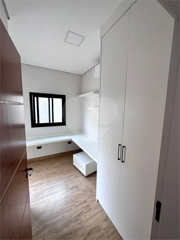 Casa à venda com 3 suítes no condomínio Residencial Central Parque, Salto - SP