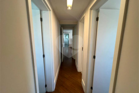 Apartamento à venda ou para alugar com 3 suítes em Santa Teresinha, São Paulo, SP