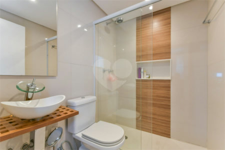 Apartamento à venda com 4 quartos, sendo 2 suítes, em Panamby, São Paulo, SP
