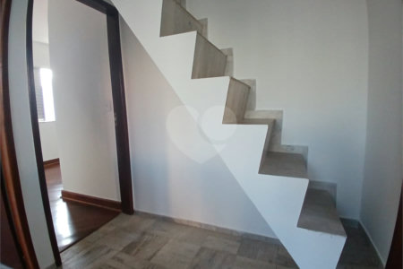 Casa à venda com 4 quartos, sendo 2 suítes, em Vila Gustavo, São Paulo, SP