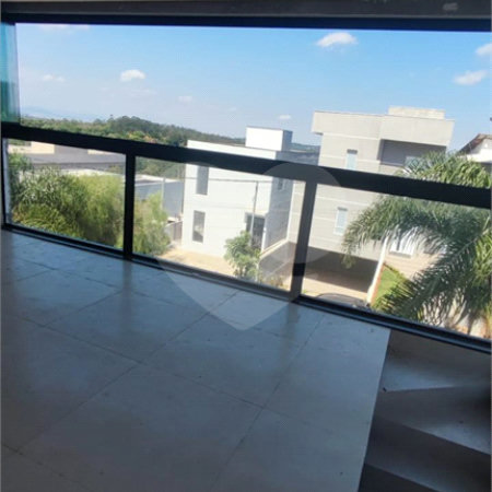 Casa à venda com 3 quartos, sendo 1 suíte,  no condomínio Terras de São Fernando, Cotia - SP