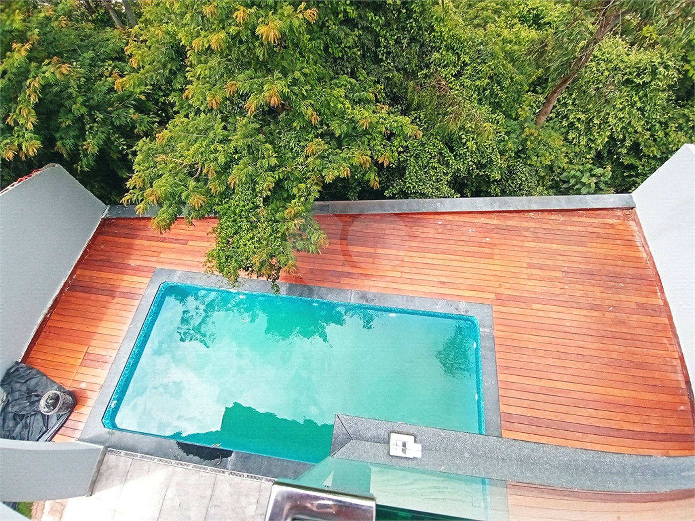 Casa à venda com 3 suítes no condomínio Reserva dos Jatobás, Louveira - SP