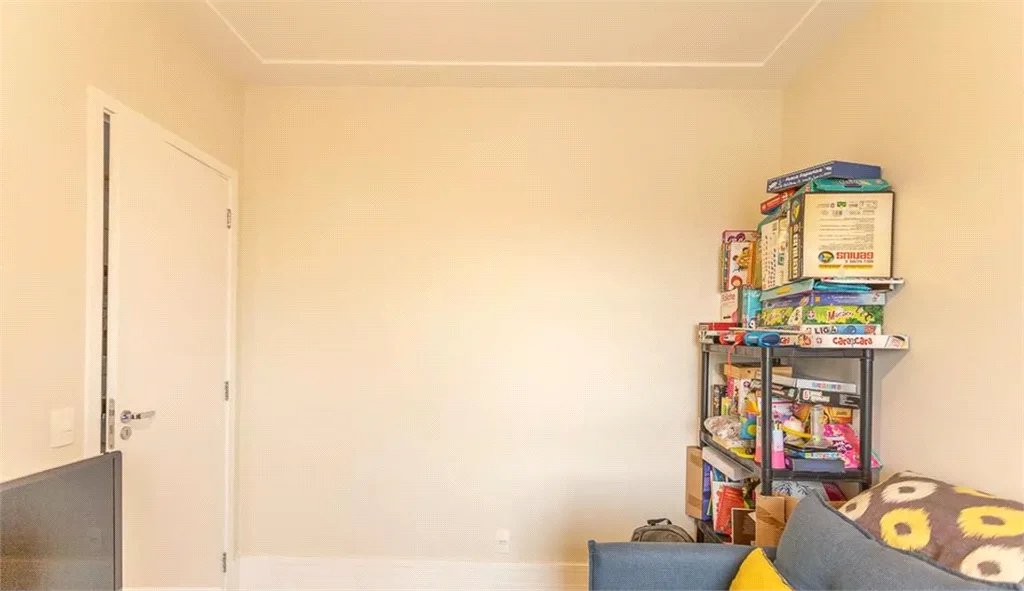 Apartamento à venda com 3 quartos, sendo 1 suíte, em Vila Anastácio, São Paulo, SP