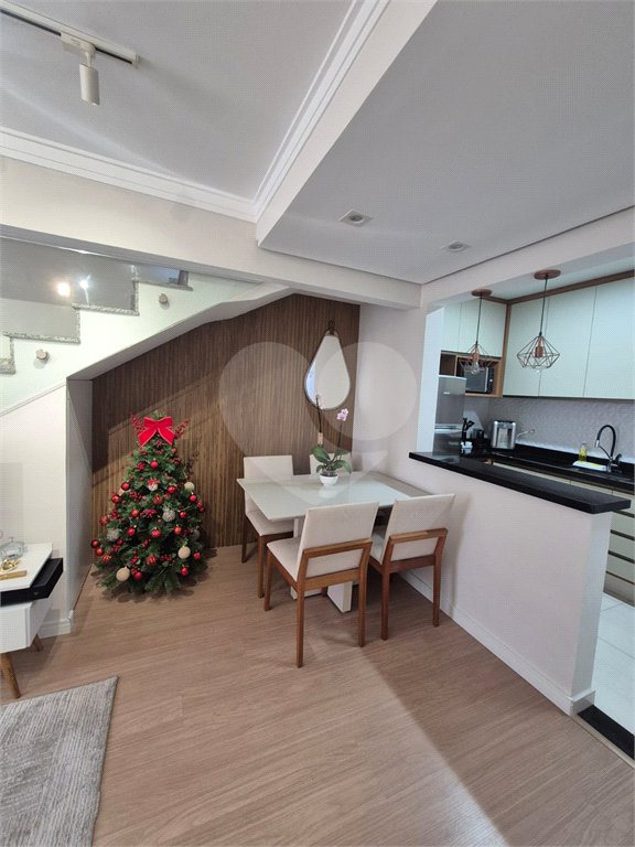 Casa em condomínio , com 72m² , 2 dormitórios , 1 vaga , à venda no bairro da Penha.