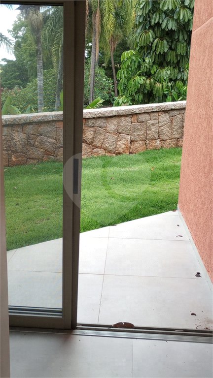 Casa à venda com 4 suítes no condomínio Estância Marambaia, Vinhedo - SP