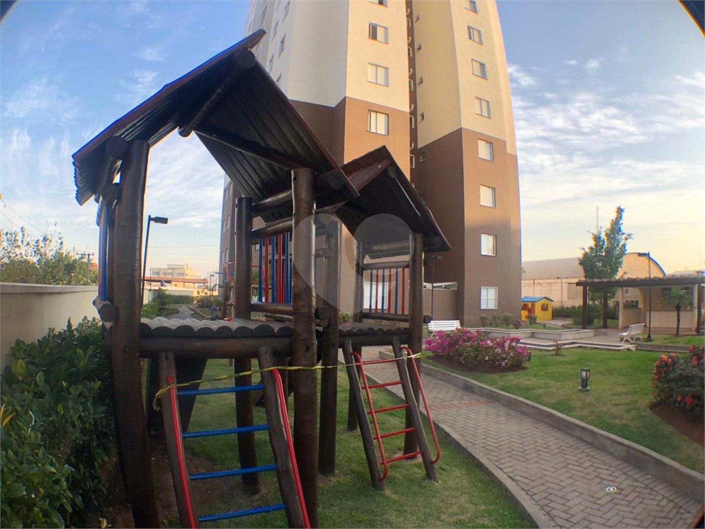 Apartamento à venda com 3 quartos, sendo 1 suíte,  em Vila Guilherme, São Paulo, SP