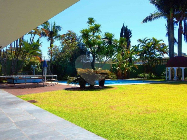 Sobrado à venda com 6 suítes em Jardim Cordeiro, São Paulo, SP