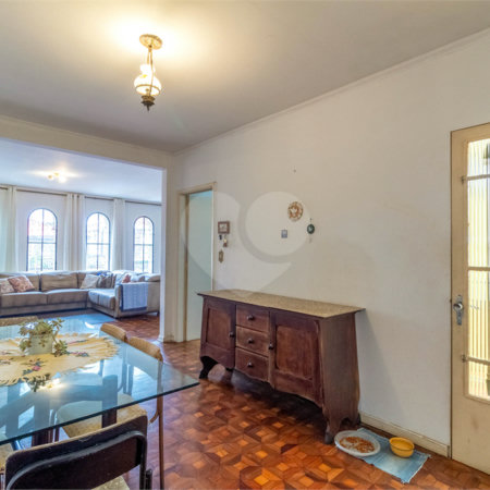 Casa Térrea à venda com 4 quartos, sendo 1 suíte, em Parque Jabaquara, São Paulo, SP