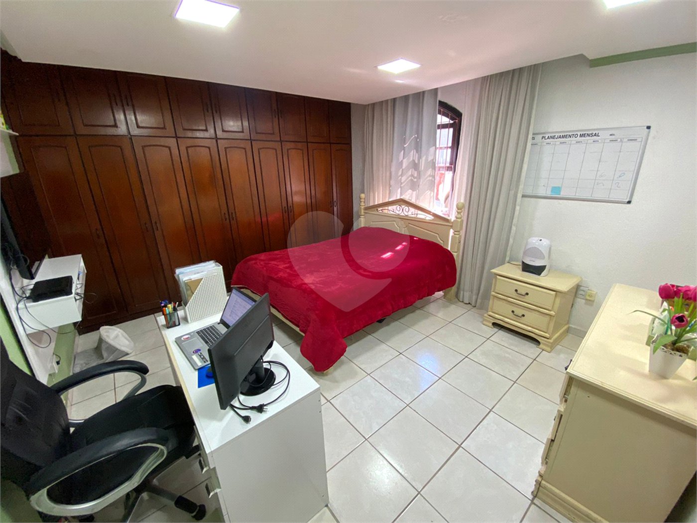 Casa à venda com 3 quartos, sendo 1 suíte,  em Parque Santa Rosa, Suzano, SP