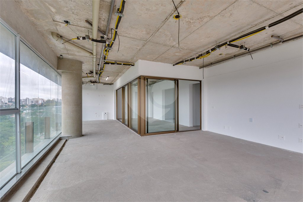 Apartamento à venda com 4 suítes em Moema, São Paulo, SP