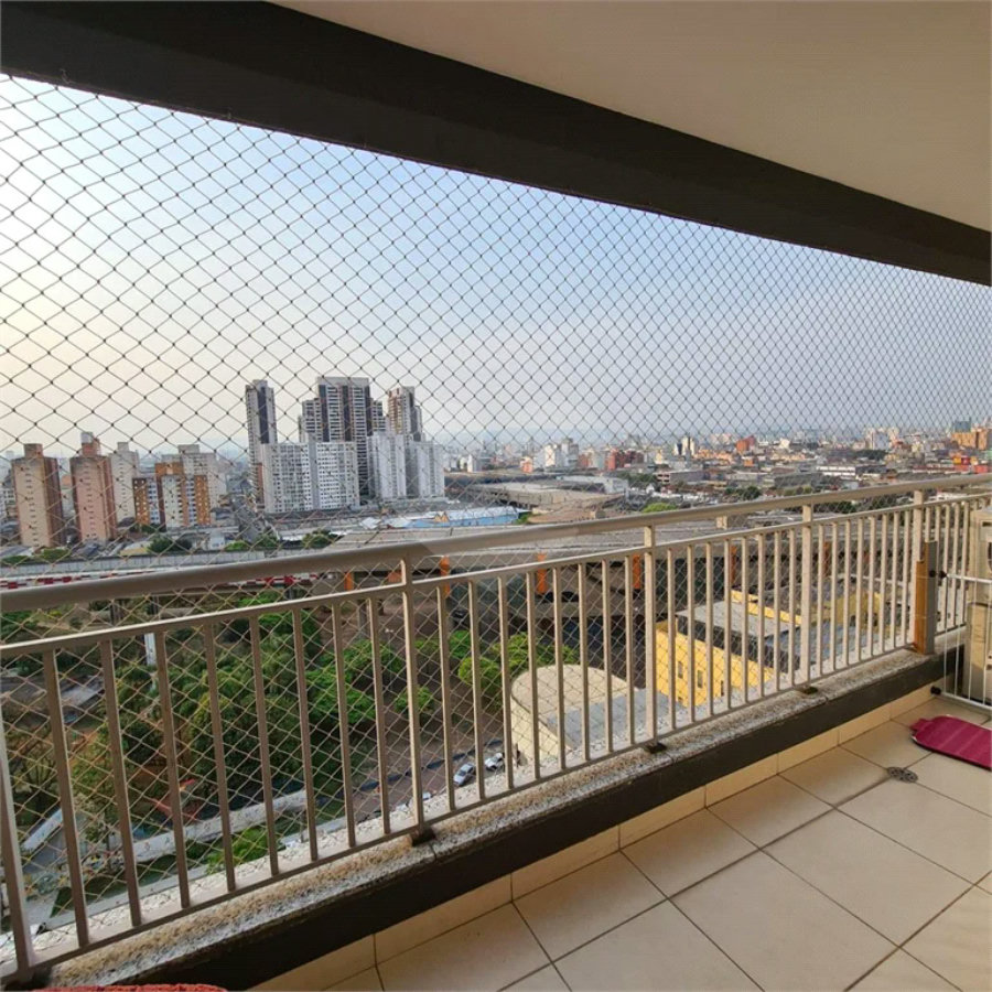 Condominio Clube apto 02 dormitórios(reversível para 03, sendo 01 suíte com 1 vaga.