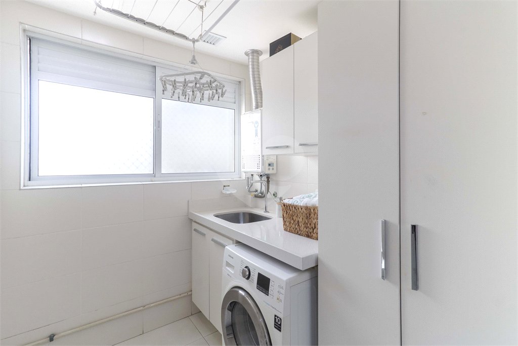 Apartamento à venda com 3 suítes em Brooklin, São Paulo, SP