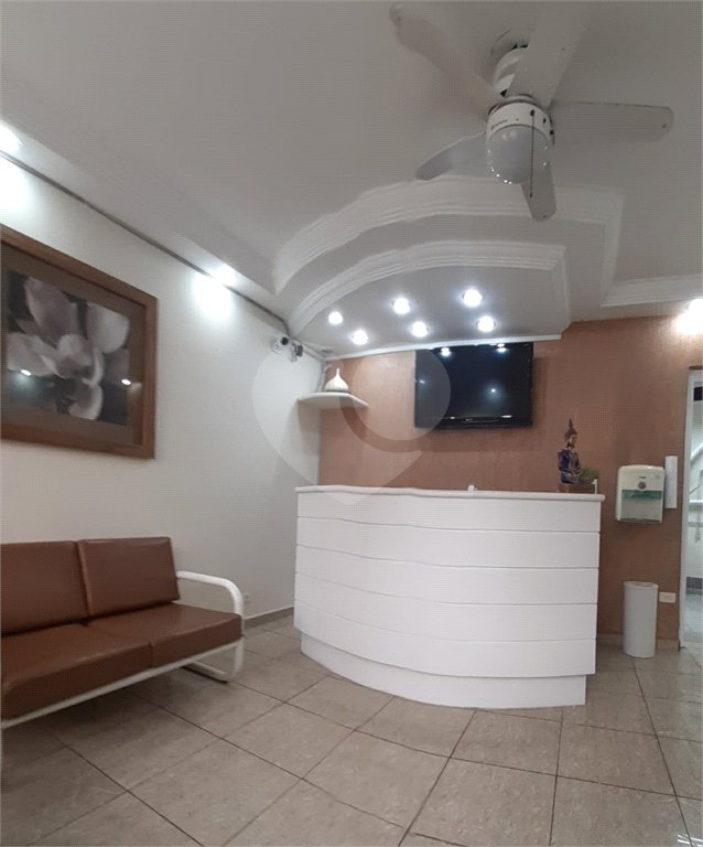 Casa para alugar com 3 quartos no condomínio Diva da Silva, São Paulo - SP