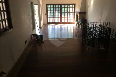 Casa à venda com 4 quartos, sendo 1 suíte, em Jardim Brasília (zona Leste), São Paulo, SP