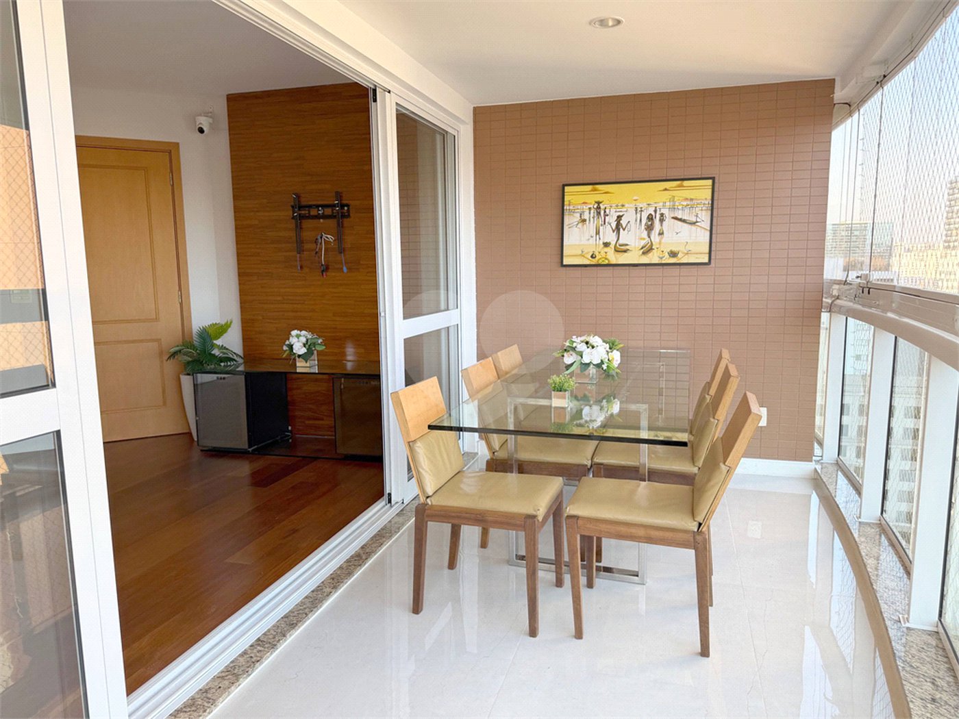 Apartamento para alugar com 3 quartos, sendo 1 suíte, em Vila Olímpia, São Paulo, SP